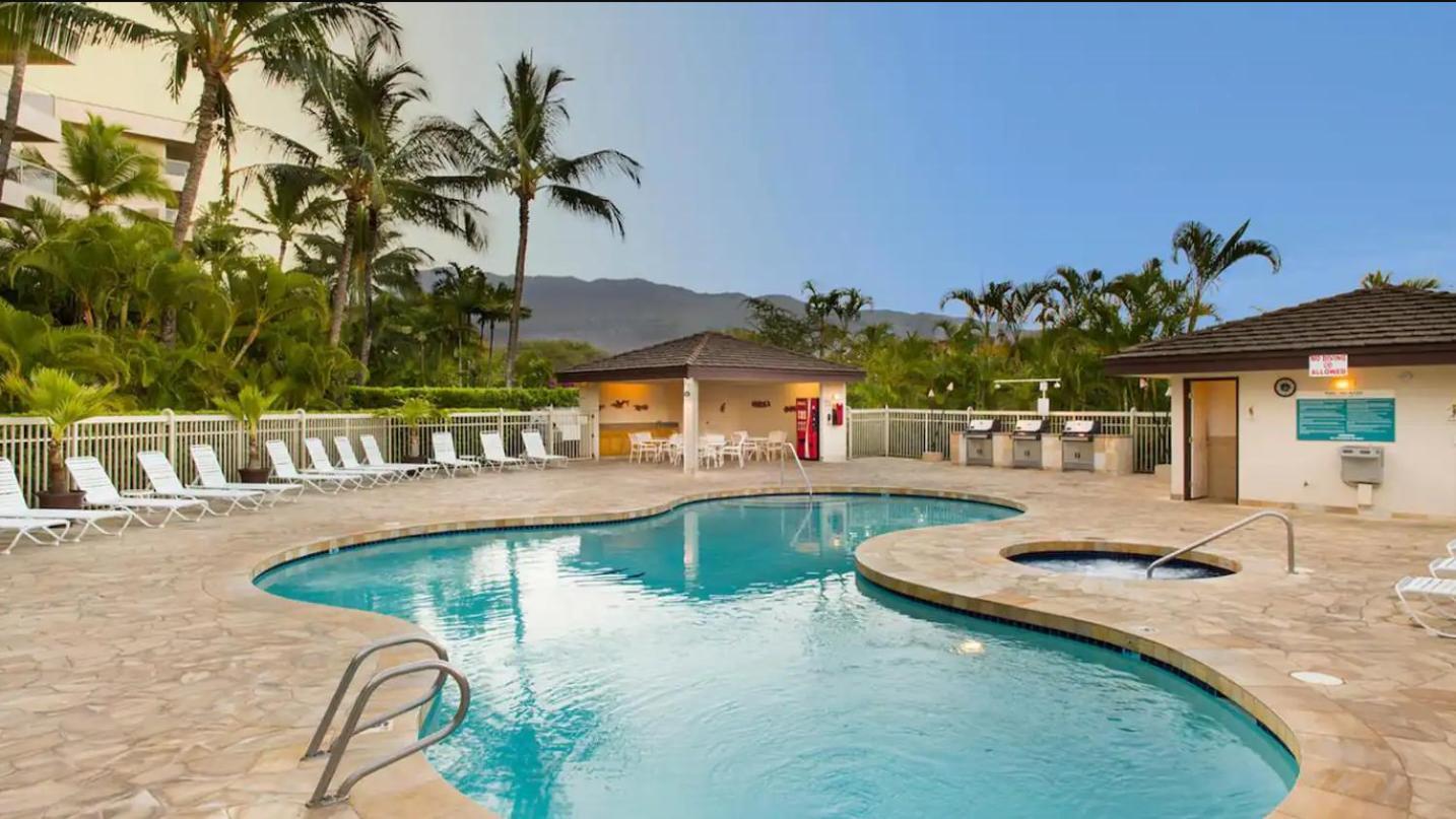 Central Kihei Gem! 3-Min Walk To The Beach & Shops Уэйлея Экстерьер фото