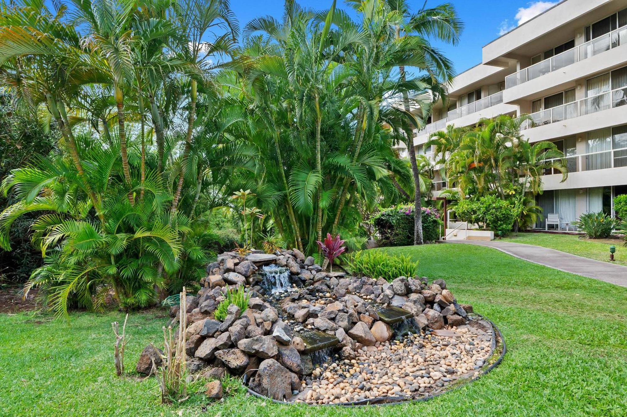 Central Kihei Gem! 3-Min Walk To The Beach & Shops Уэйлея Экстерьер фото
